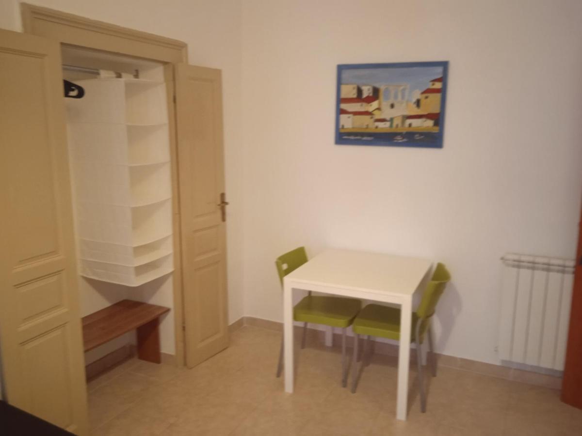 B&B Caravaggio Only 200 Metres From Ortigia Syracuse Bagian luar foto